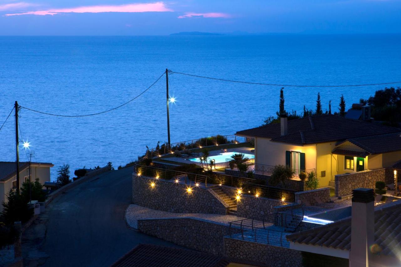Villa Pantheon And Áyios Nikítas